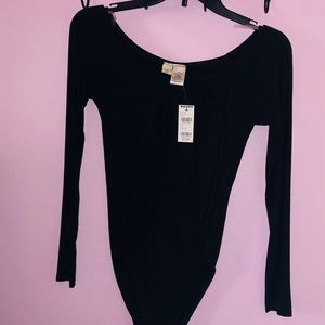 tilly’s black bodysuit / brand new